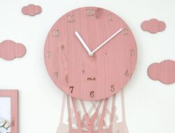 How to decorate a clock for kids room with creative and fun ideas